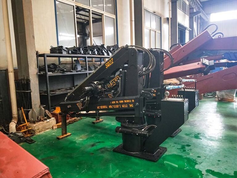 2Ton knuckle boom marine crane (5)