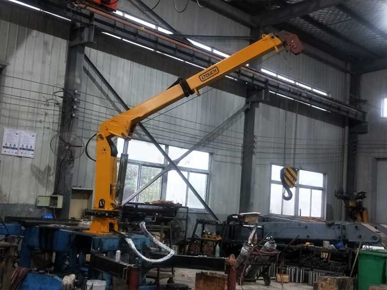 2Ton-telescopic-boom-marine-crane-(2)