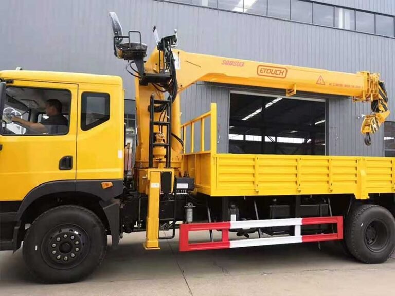 8Ton-Telescopic-boom-truck-mounted-crane-(1)